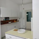 Sunny House 아파트 *