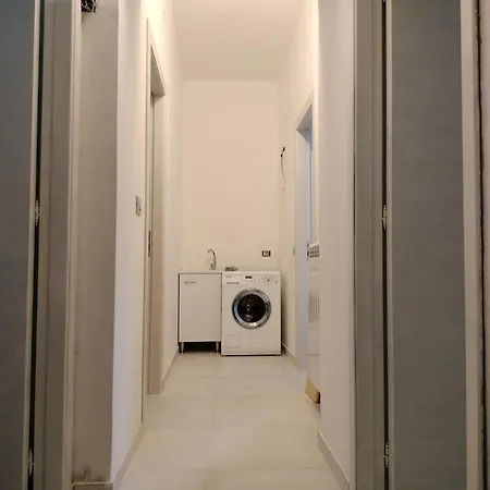 아파트 Sunny House 파르겔리아