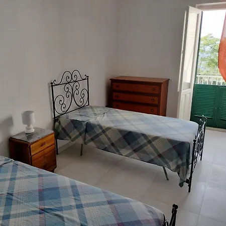 Sunny House Апартаменты Паргелия