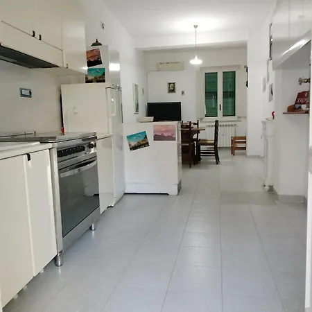 Apartment Sunny House *